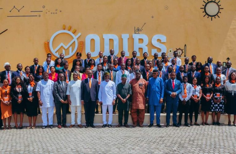 Gov’ Aiyedatiwa Pledges To Combat Unemployment,Foster Youth Employment