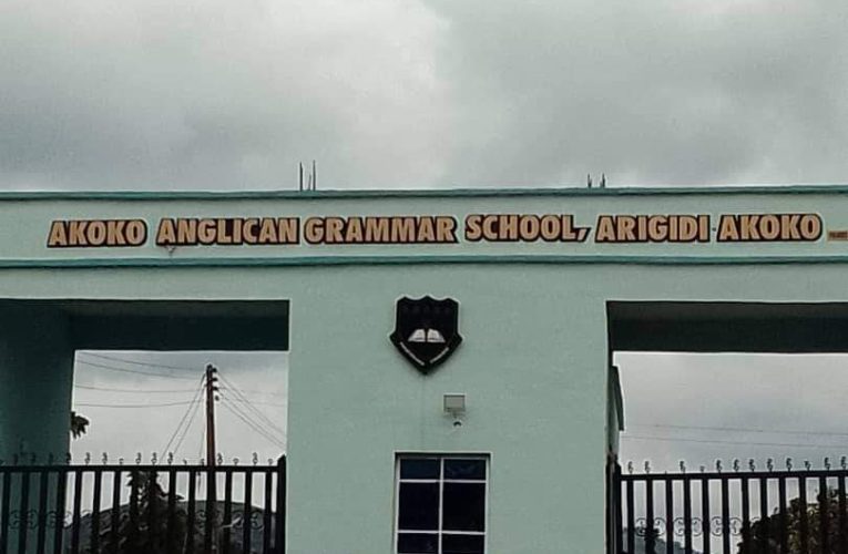 SHOCK: Ondo Student Stabs Colleague To Death