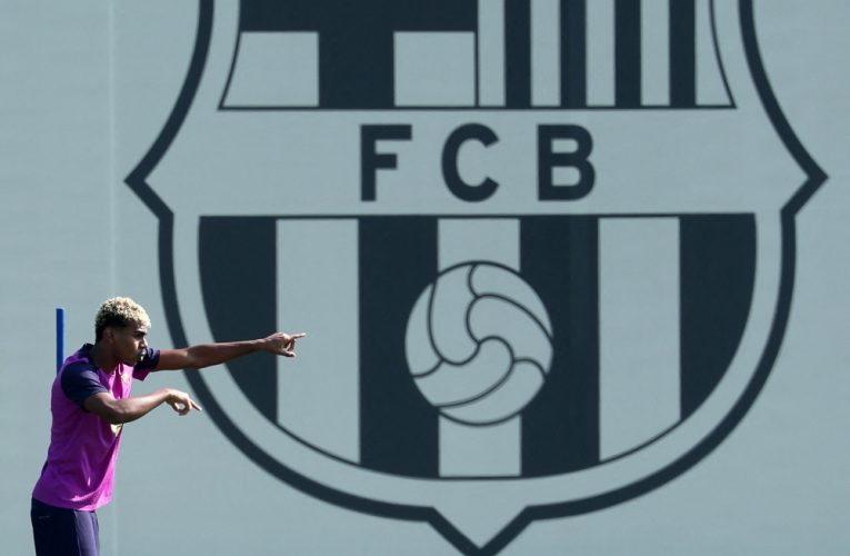 Yamal must ‘work hard’ to reach top level – Flick